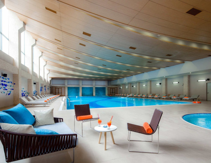 Услуги и развлечения